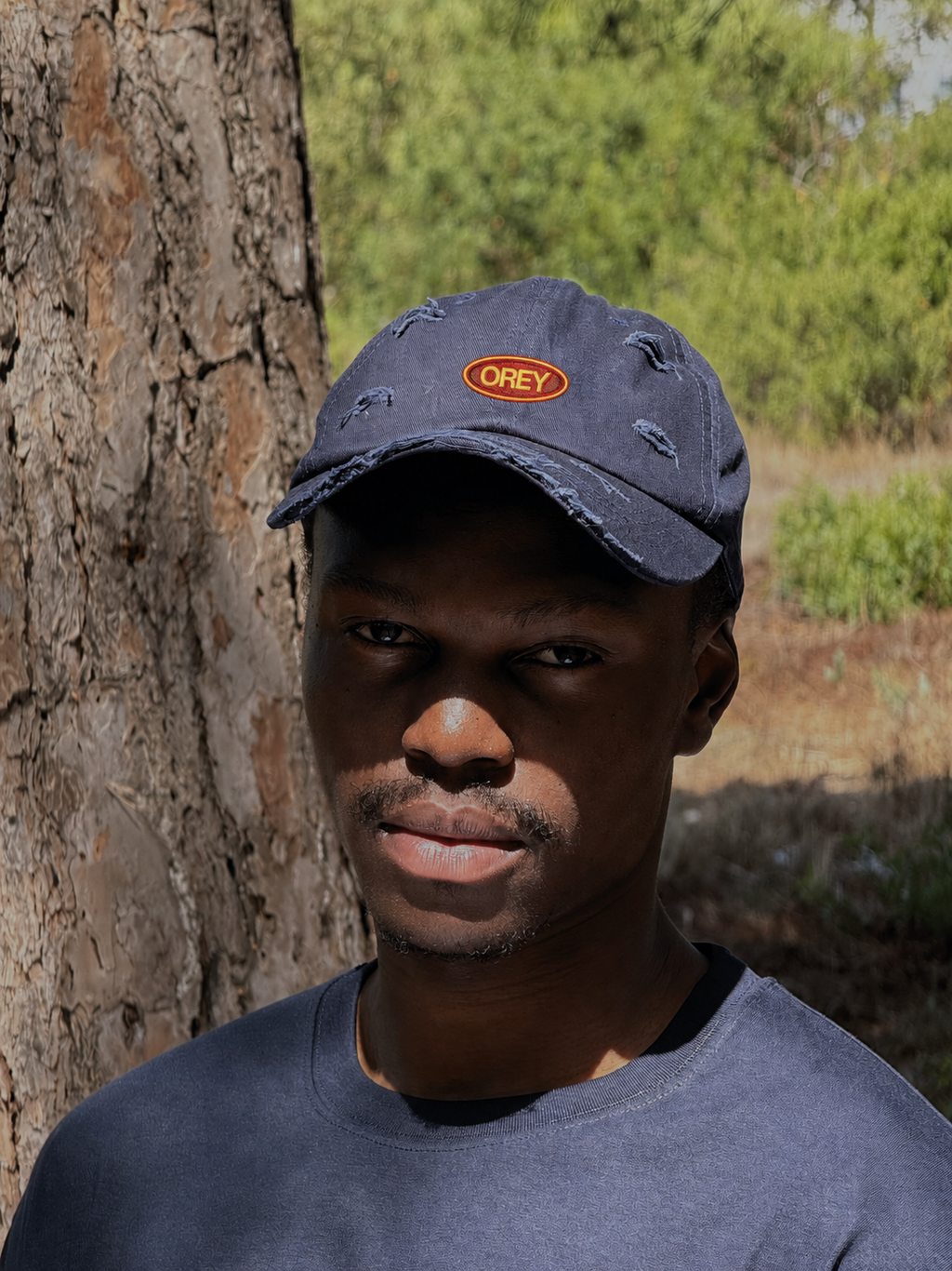 DISTORTED NAVY BLUE OREY HAT